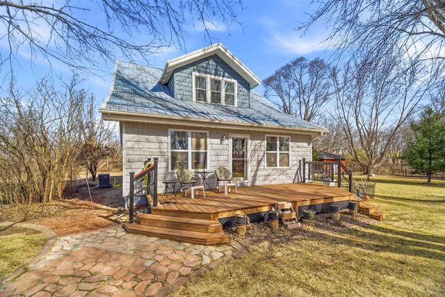 N3512 COUNTY ROAD D, New London, WI 54961