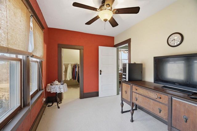 N3512 COUNTY ROAD D, New London, WI 54961