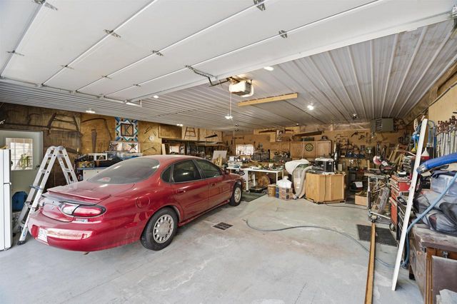 N3512 COUNTY ROAD D, New London, WI 54961