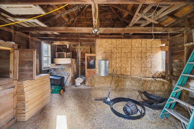 N3512 COUNTY ROAD D, New London, WI 54961