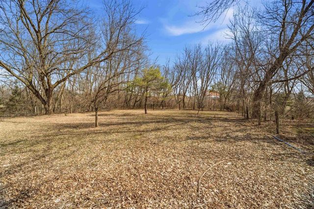 N3512 COUNTY ROAD D, New London, WI 54961