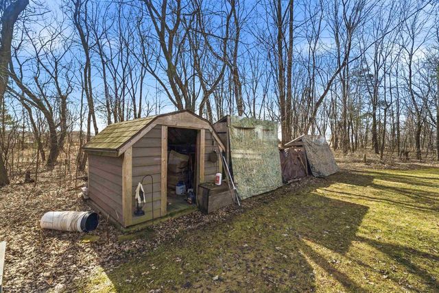 N3512 COUNTY ROAD D, New London, WI 54961