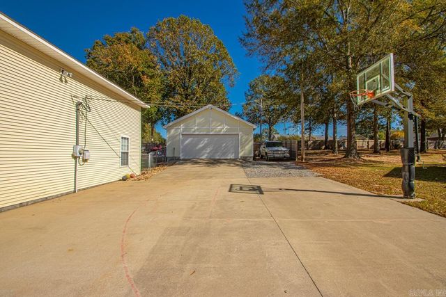 20511 Hardy Dr, Little Rock, AR 72206