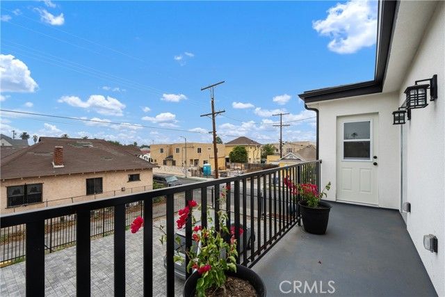 759 E 25th, Los Angeles, CA 90011