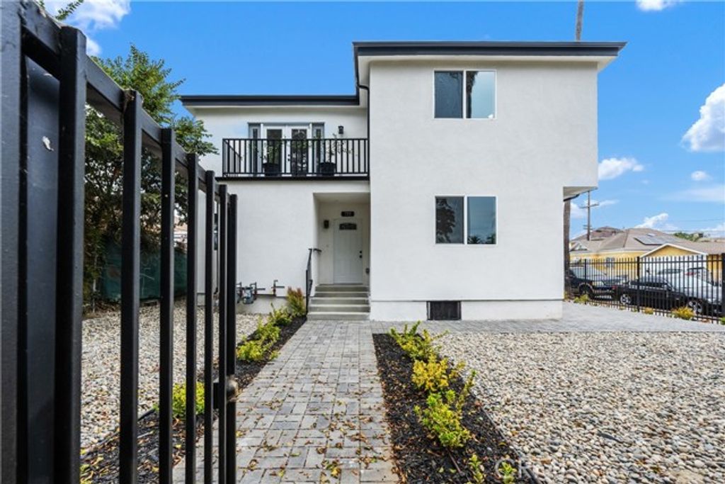 759 E 25th, Los Angeles, CA 90011