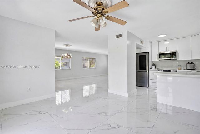 14102 SW 167th Ter 14102, Miami, FL 33177