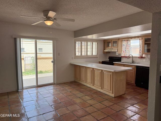 108 N TREVINO Road, Santa Teresa, NM 88008