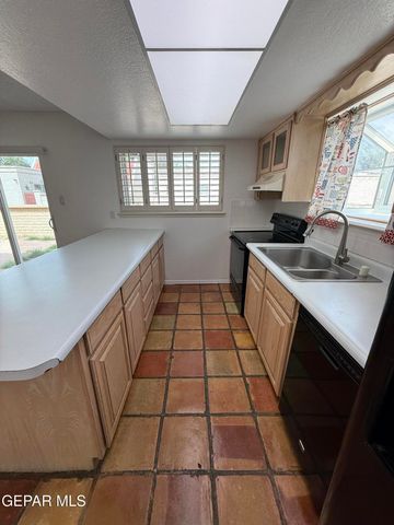 108 N TREVINO Road, Santa Teresa, NM 88008