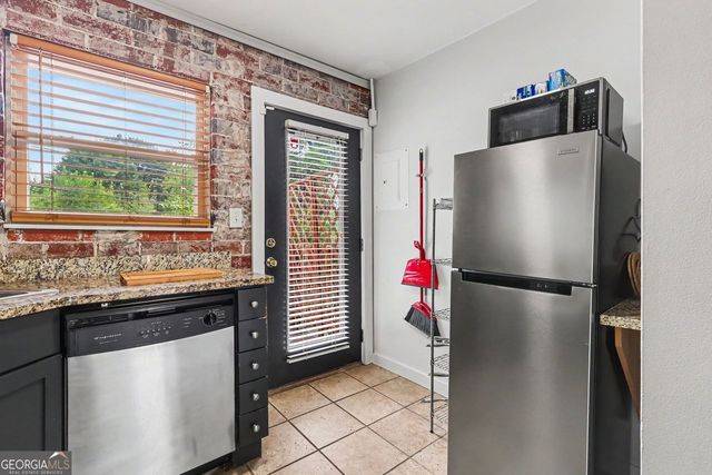 561 Formwalt Street SW 10, Atlanta, GA 30312
