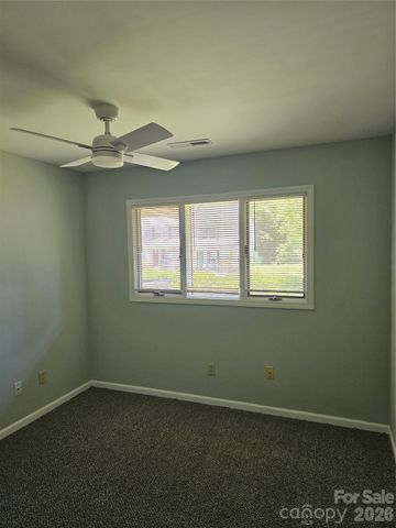 1831 J Julian Lane, Charlotte, NC 28208