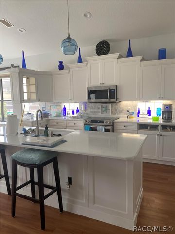 84 W Doerr Path, Hernando, FL 34442