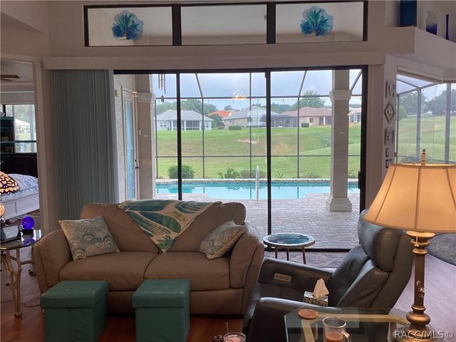 84 W Doerr Path, Hernando, FL 34442