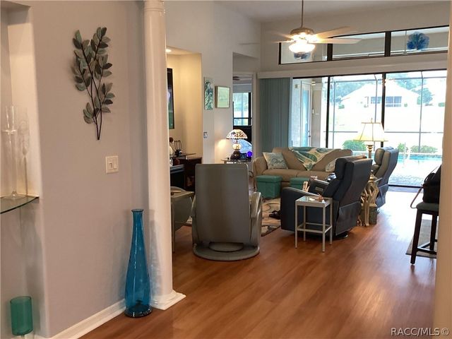 84 W Doerr Path, Hernando, FL 34442