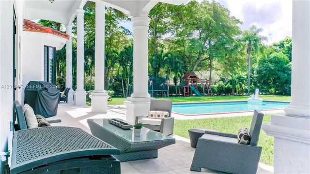 6950 SW 97th Avenue, Miami, FL 33173