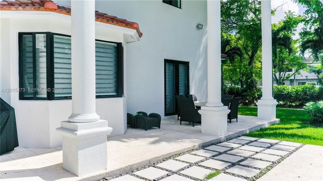 6950 SW 97th Avenue, Miami, FL 33173
