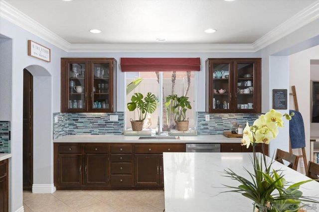 218 Falcon Pl, San Marcos, CA 92069