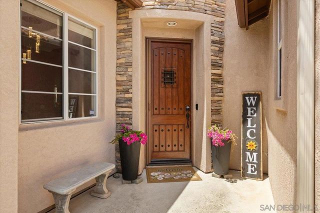218 Falcon Pl, San Marcos, CA 92069