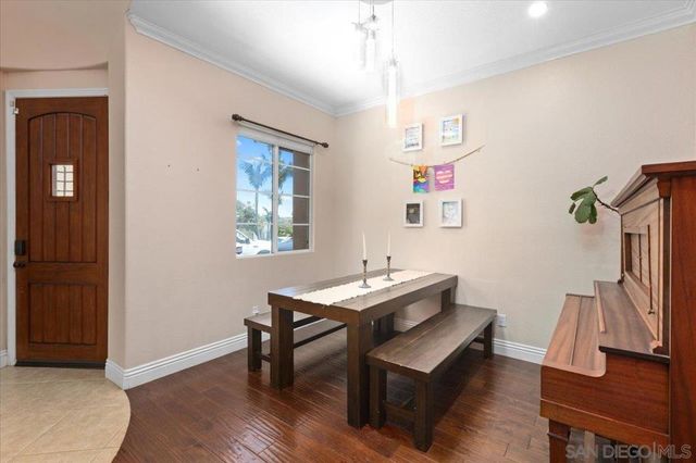 218 Falcon Pl, San Marcos, CA 92069