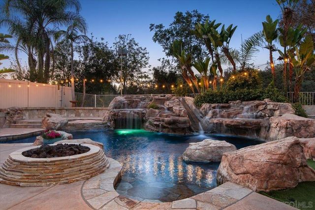 218 Falcon Pl, San Marcos, CA 92069