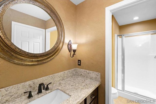 218 Falcon Pl, San Marcos, CA 92069