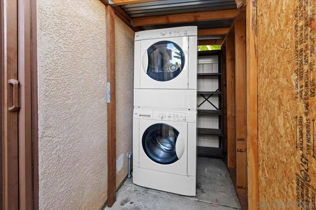 218 Falcon Pl, San Marcos, CA 92069