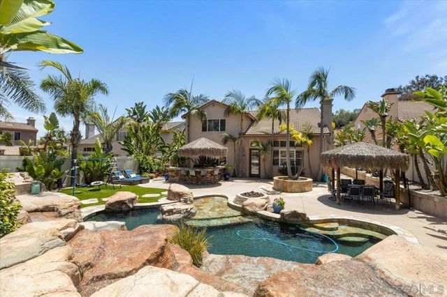 218 Falcon Pl, San Marcos, CA 92069