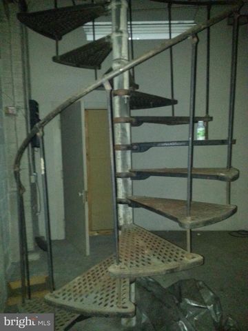 722 SPRING ST, Reading, PA 19604