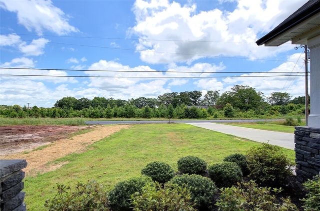 918 Belton Highway, Williamston, SC 29697