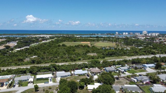 19026 SE Mayo Drive, Jupiter, FL 33469