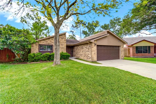 3224 Teakwood Circle, Dickinson, TX 77539