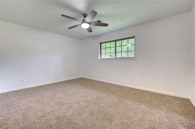 3224 Teakwood Circle, Dickinson, TX 77539