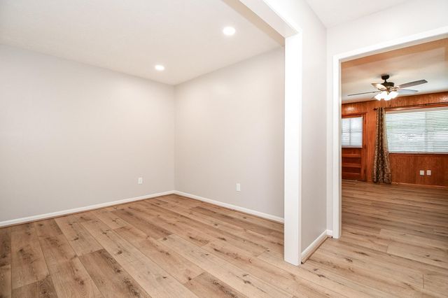 2303 Willow Boulevard, Pearland, TX 77581