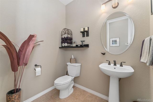 881 Kirby Court, Watkins, CO 80137