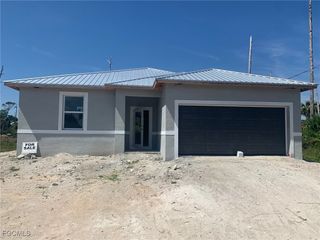 8012 Spice CT, Labelle, FL 33935
