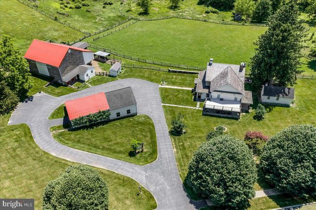 2563 VERONICA DR, Chester Springs, PA 19425