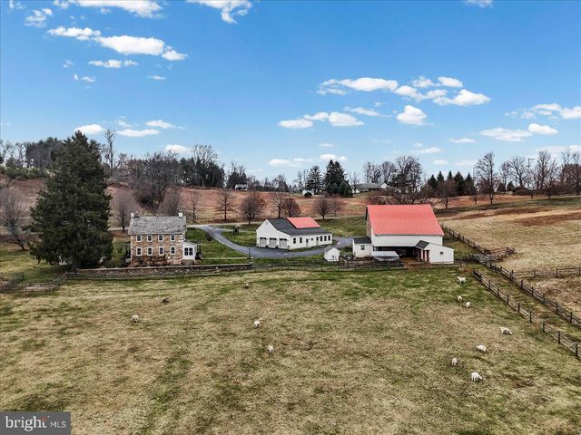 2563 VERONICA DR, Chester Springs, PA 19425