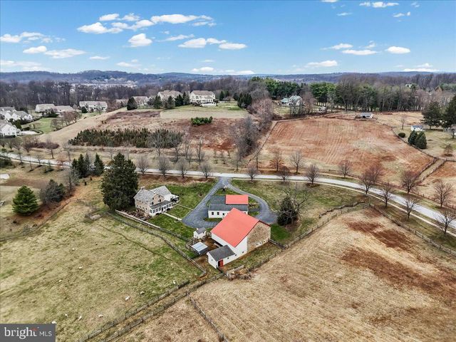 2563 VERONICA DR, Chester Springs, PA 19425