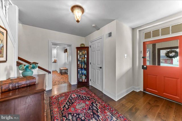 2563 VERONICA DR, Chester Springs, PA 19425