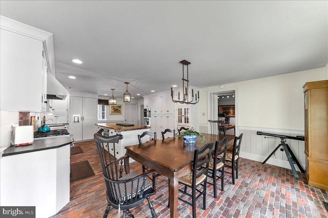 2563 VERONICA DR, Chester Springs, PA 19425