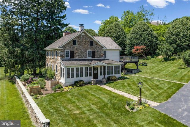 2563 VERONICA DR, Chester Springs, PA 19425