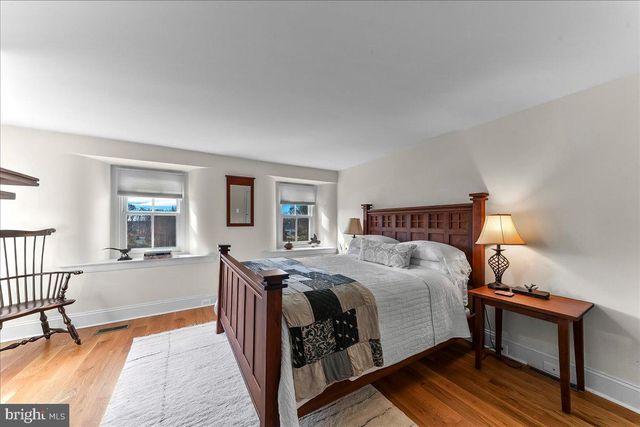 2563 VERONICA DR, Chester Springs, PA 19425