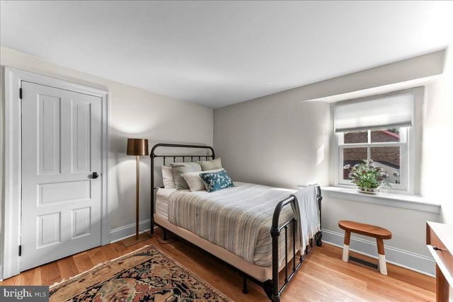 2563 VERONICA DR, Chester Springs, PA 19425