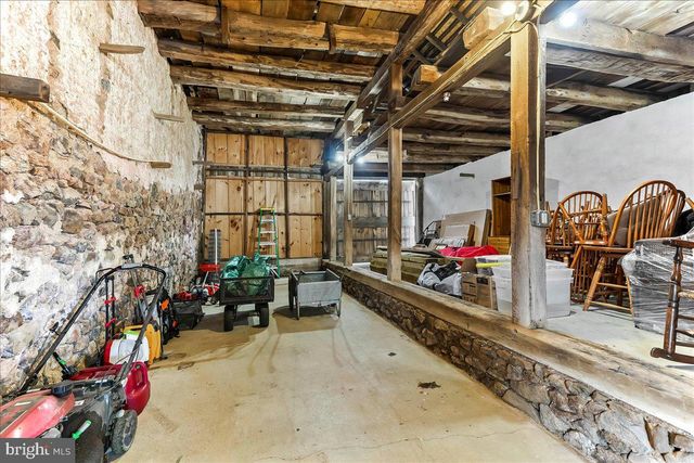 2563 VERONICA DR, Chester Springs, PA 19425