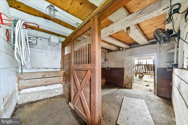 2563 VERONICA DR, Chester Springs, PA 19425