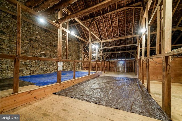 2563 VERONICA DR, Chester Springs, PA 19425