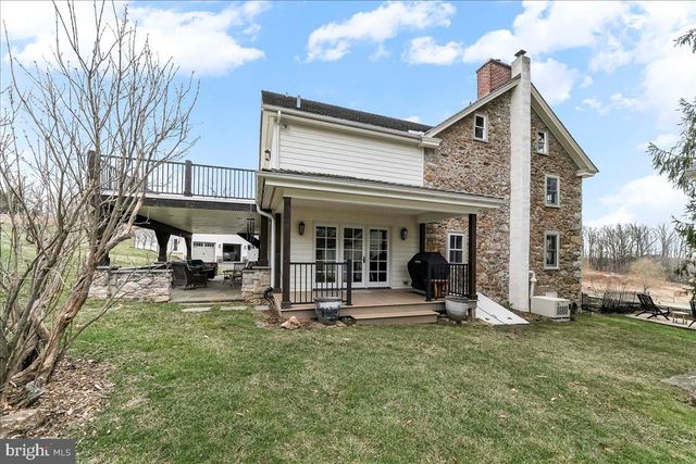 2563 VERONICA DR, Chester Springs, PA 19425