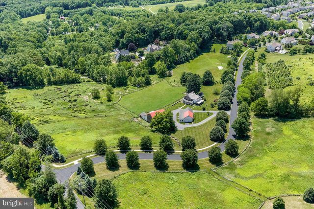 2563 VERONICA DR, Chester Springs, PA 19425
