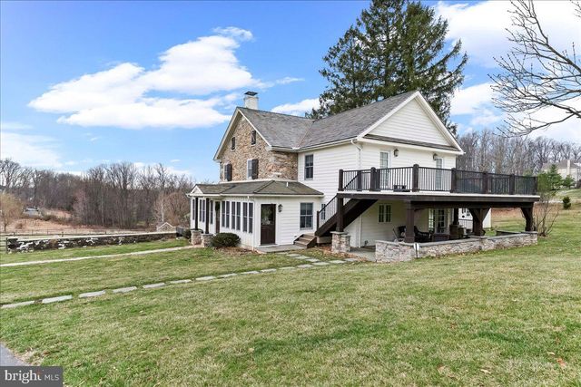 2563 VERONICA DR, Chester Springs, PA 19425