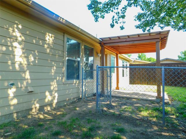 4605 Dogwood Drive, Denton, TX 76208