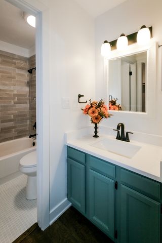 1275 E Baldwin Lane 306, Palatine, IL 60074